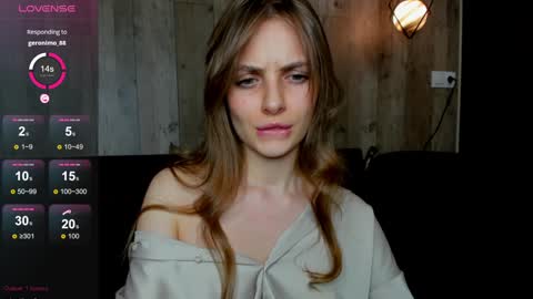 Julia and Julia online show from 02.07.25