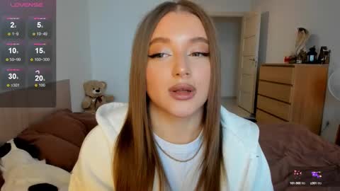 Julia and Julia online show from 02.18.25