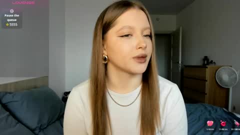 Snapshot of ju_lii chatting on 04.30.26 Julia and Julia online show from 04.30.26