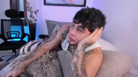 juan_alvarez18 online show from 10.01.25