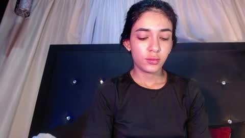 Snapshot of juan_and_luciana chatting on 05.12.26 online show from 05.12.26