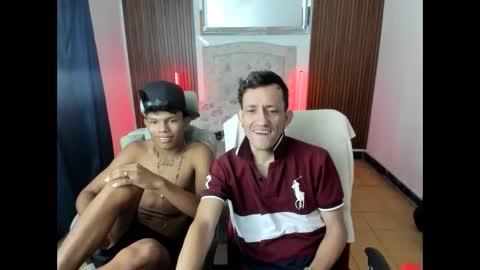 Snapshot of juan_and_luke chatting on 03.10.26 juan_and_luke online show from 03.10.26