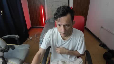 Snapshot of juan_and_luke chatting on 03.20.26 juan_and_luke online show from 03.20.26