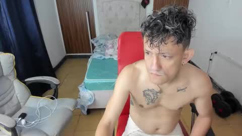 Snapshot of juan_and_luke chatting on 03.30.26 juan_and_luke online show from 03.30.26