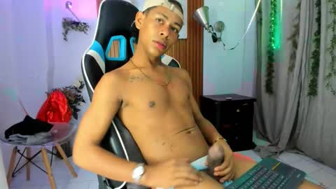 juan_contreras7 online show from 10.23.25