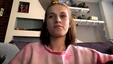 Lola online show from 10.15.25