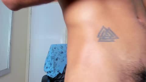 Juan Esteban online show from 03.11.25