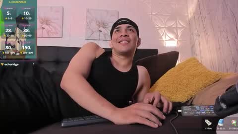 Juan David online show from 10.26.25