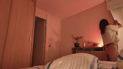 juanilla99 online show from 11.24.25