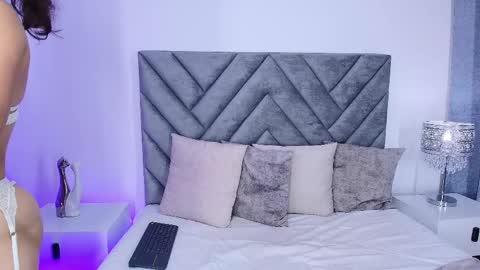 juanita_owens online show from 02.18.25