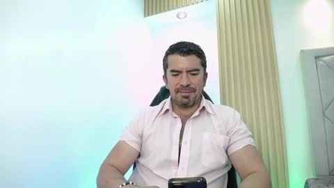 Snapshot of juank_fit45 chatting on 04.30.26 Juan k online show from 04.30.26