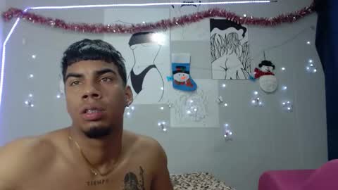 juanse_hot11 online show from 12.30.24