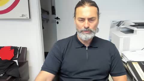 Snapshot of juergenkru chatting on 01.19.25 Giovanni50pro online show from 01.19.25