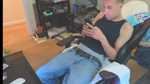 Snapshot of juice9985 chatting on 05.22.26 juice9985 online show from 05.22.26