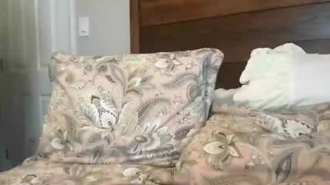 Snapshot of juicy1time chatting on 02.22.25 juicy1time online show from 02.22.25