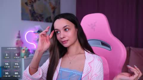 Snapshot of juicy___angel chatting on 11.01.25 Angelina online show from 11.01.25