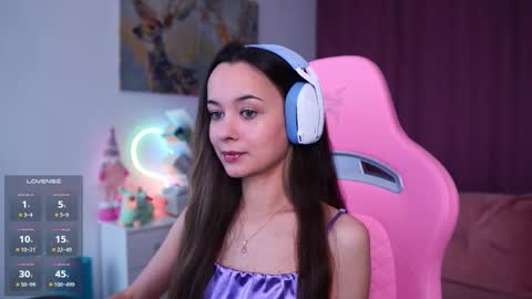 Snapshot of juicy___angel chatting on 11.22.25 Angelina online show from 11.22.25