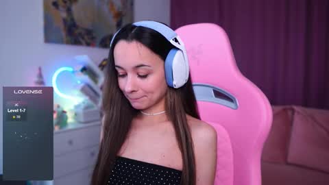 Snapshot of juicy___angel chatting on 11.27.25 Angelina online show from 11.27.25