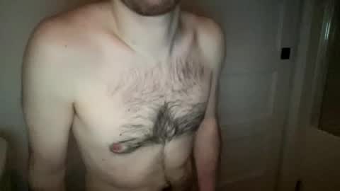 Snapshot of juicy_boy21 chatting on 12.21.25 juicy boy21 online show from 12.21.25
