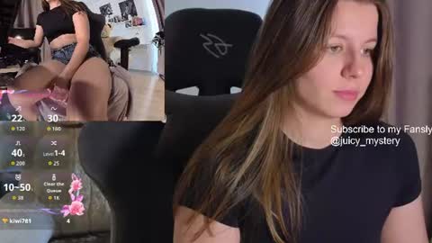 Snapshot of juicy_mystery chatting on 07.15.26 laura online show from 07.15.26