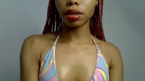 Snapshot of juicy_slut0 chatting on 06.27.26 Champaign online show from 06.27.26