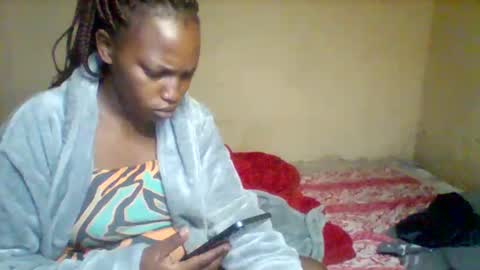 Snapshot of juicyicequeen chatting on 03.18.26 juicyicequeen online show from 03.18.26