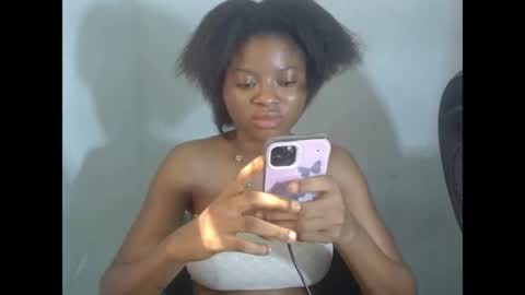 juicynpinkx online show from 04.14.26