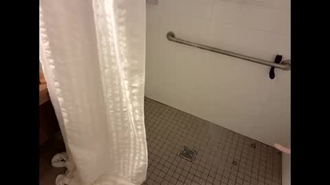 juicystraw online show from 10.19.25