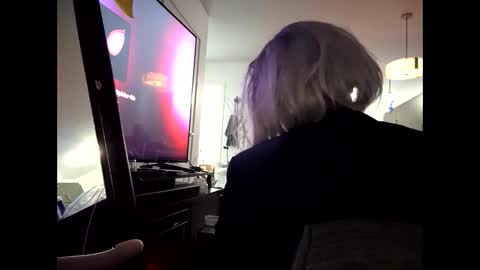 juicystraw online show from 10.27.25