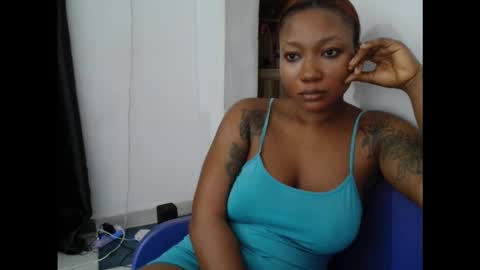 juicyxpink online show from 09.21.25