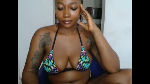 juicyxpink online show from 11.23.25