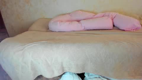 Anna online show from 09.22.25