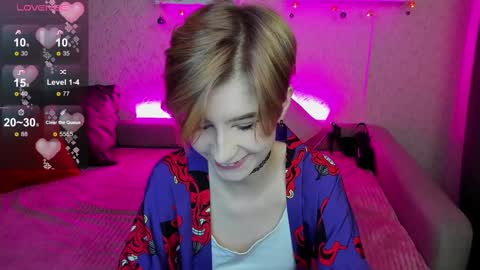 Snapshot of julescrown chatting on 12.10.24 Jules online show from 12.10.24