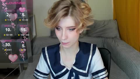 Snapshot of julescrown chatting on 01.27.25 Jules online show from 01.27.25