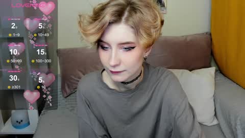 Snapshot of julescrown chatting on 01.31.25 Jules online show from 01.31.25