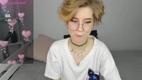 Snapshot of julescrown chatting on 02.24.25 Jules online show from 02.24.25