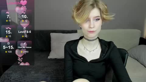 Snapshot of julescrown chatting on 03.02.25 Jules online show from 03.02.25