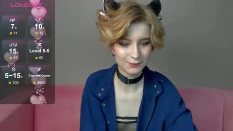 Snapshot of julescrown chatting on 03.09.25 Jules online show from 03.09.25