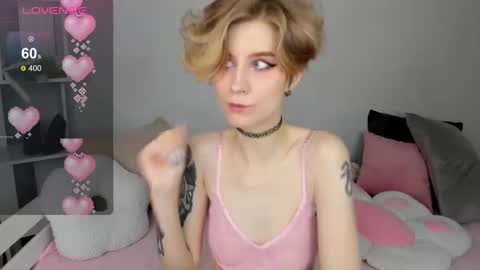 Snapshot of julescrown chatting on 03.11.25 Jules online show from 03.11.25