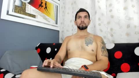 juleslake2 online show from 10.26.25