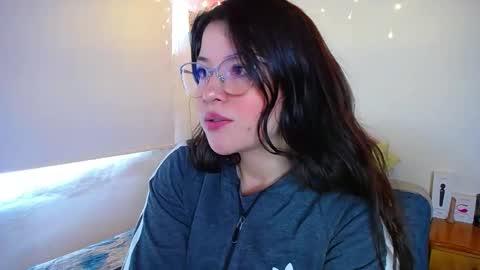 Snapshot of juli05star chatting on 02.02.25 Juliana online show from 02.02.25