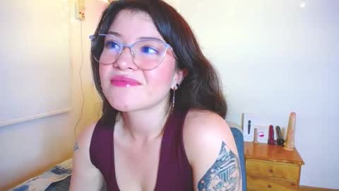 Snapshot of juli05star chatting on 02.06.25 Juliana online show from 02.06.25