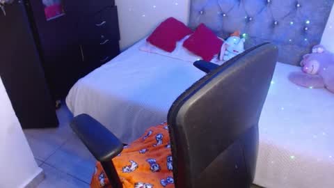 Snapshot of juli_69 chatting on 03.06.25  Juliana Torres  online show from 03.06.25