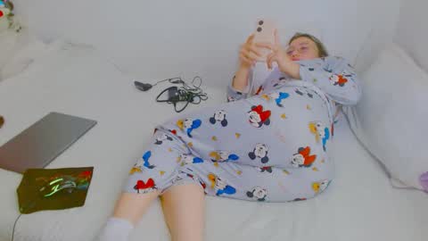  Juliana Torres  online show from 02.07.26