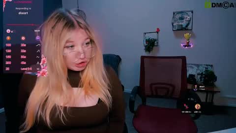 juli kisss online show from 03.06.25