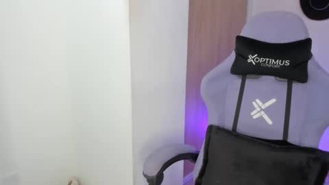 juli_santos_22 online show from 02.26.25