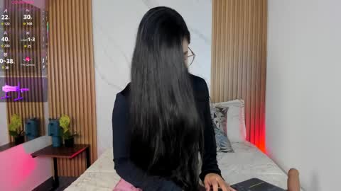 Snapshot of julia_martinezz_ chatting on 03.31.26 J U L IA M A R T I N E Z online show from 03.31.26
