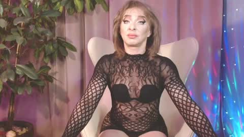 Julia online show from 01.28.25