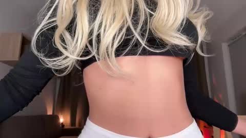 Julia R Le online show from 10.02.25