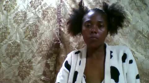 Snapshot of juliaaldy chatting on 05.31.26 juliaaldy online show from 05.31.26